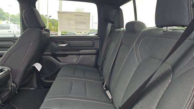 New 2026 RAM 1500 Express AWD/4WD image 7