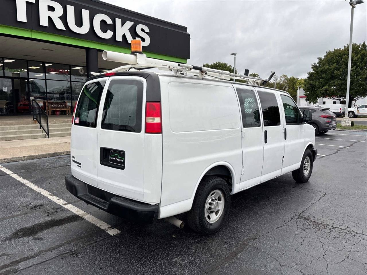 Used 2011 Chevrolet Express 2500 RWD image 8