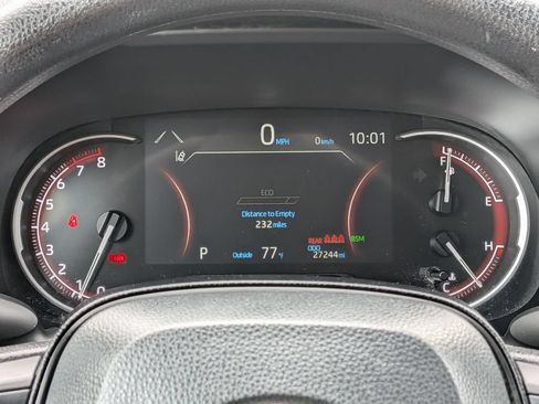 Used 2025 Toyota RAV4 XLE FWD image 19