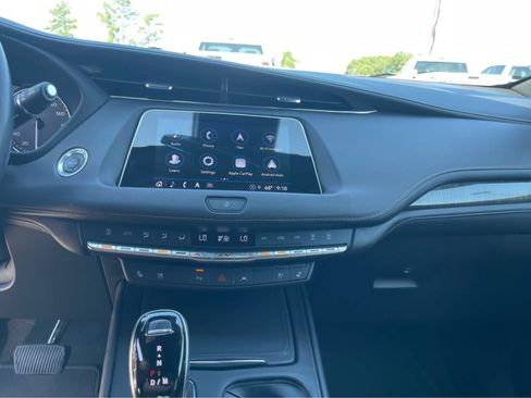 Used 2023 Cadillac XT4 Premium Luxury w/ Driver Assist Package AWD/4WD image 16