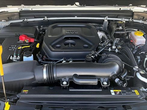 Used 2025 Jeep Wrangler Unlimited Sport AWD/4WD image 30