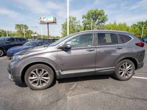 Used 2020 Honda CR-V Touring image 3