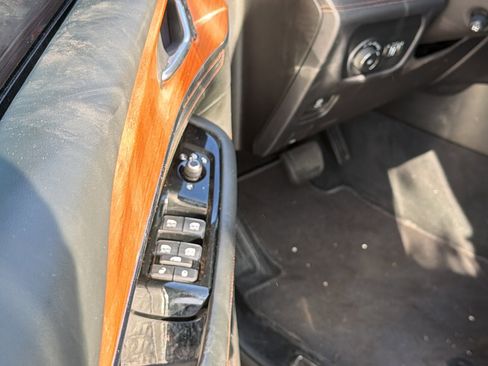 Used 2025 Jeep Grand Cherokee L Summit AWD/4WD image 15