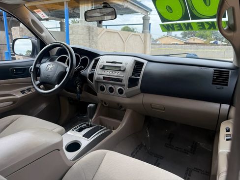 Used 2006 Toyota Tacoma PreRunner RWD image 12