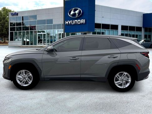 New 2026 Hyundai Tucson SE FWD image 3