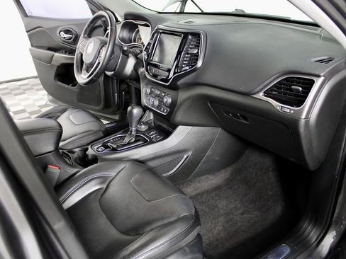 Used 2019 Jeep Cherokee Limited image 35