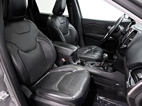 Used 2019 Jeep Cherokee Limited AWD/4WD image 31