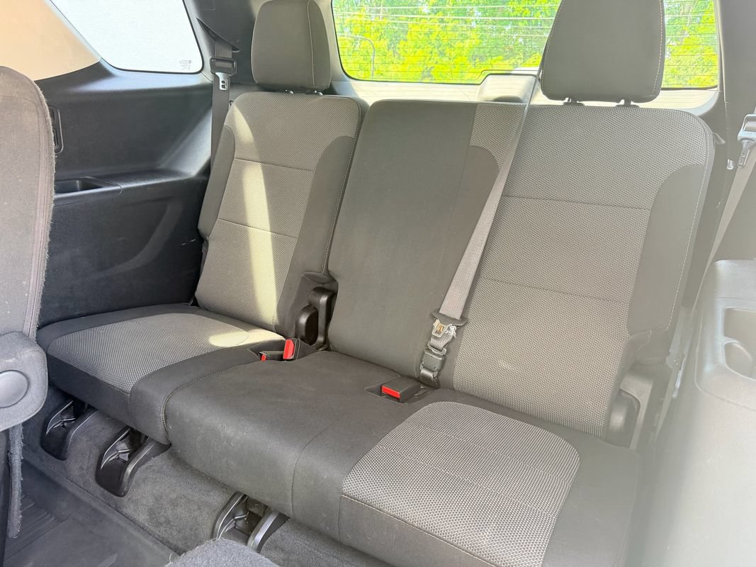 Used 2019 Chevrolet Traverse LT w/ LPO, Floor Liner Package AWD/4WD image 13