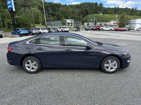 Certified 2025 Chevrolet Malibu LS FWD image 6