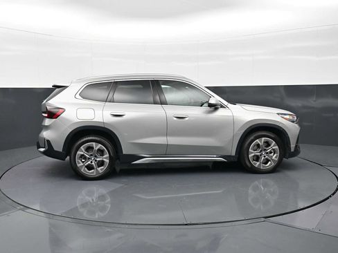 Used 2026 BMW X1 xDrive28i w/ Technology Package AWD/4WD image 4