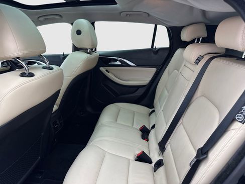 Used 2017 INFINITI QX30 Premium w/ Navigation Package FWD image 38