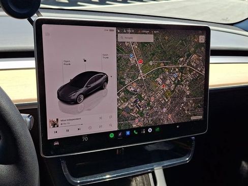 Used 2022 Tesla Model 3 Long Range AWD/4WD image 16