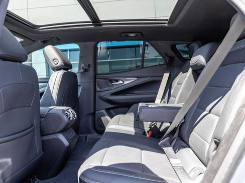 Used 2024 Chevrolet Blazer EV LT AWD/4WD image 18