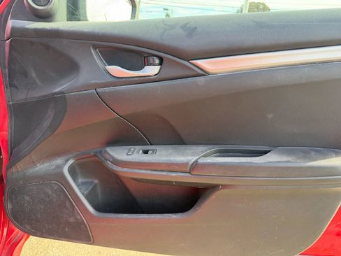 Used 2019 Honda Civic Sport image 14