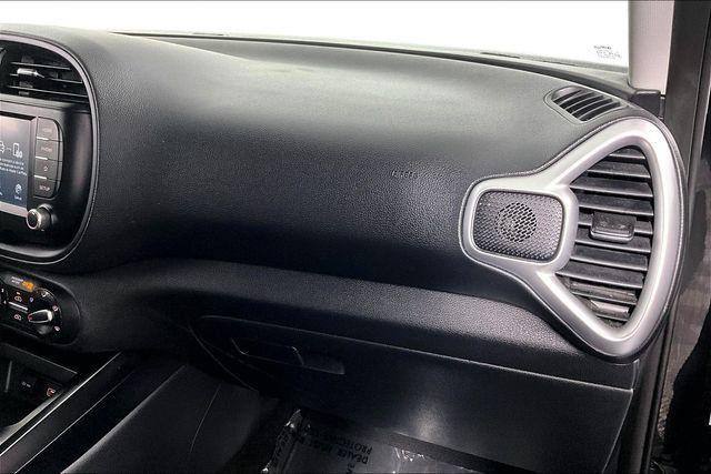 Used 2020 Kia Soul S FWD image 17