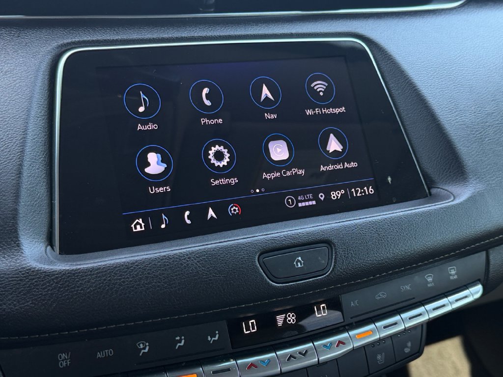 Used 2023 Cadillac XT4 Premium Luxury w/ Enhanced Visibility Package FWD image 27