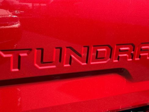 Used 2016 Toyota Tundra SR5 image 7