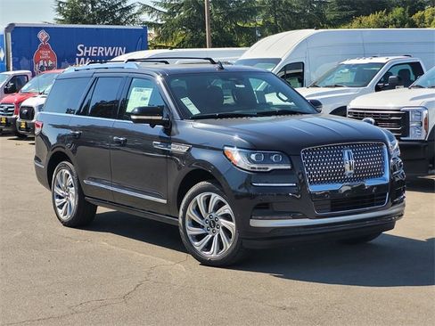 New 2024 Lincoln Navigator Reserve image 1