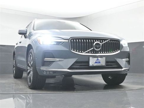 Used 2022 Volvo XC60 B6 Inscription w/ Advanced Package image 42