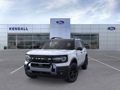 New 2026 Ford Bronco Sport Outer Banks w/ Sasquatch Outer Banks Package AWD/4WD image 2