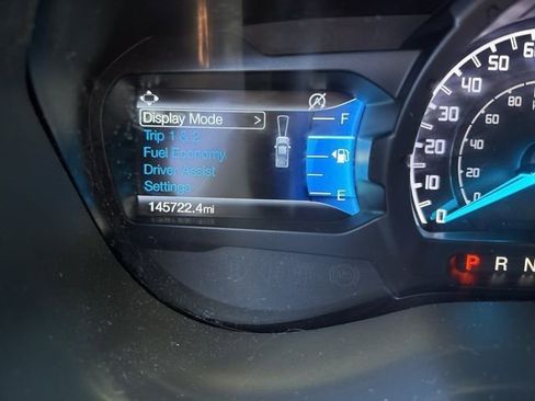 Used 2019 Ford Ranger Lariat w/ Black Appearance Package image 11