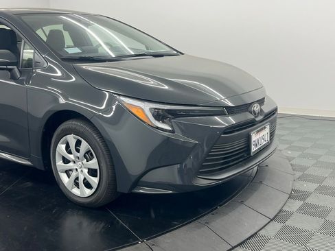 Used 2026 Toyota Corolla LE image 7