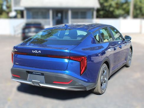 New 2025 Kia K4 LXS image 7