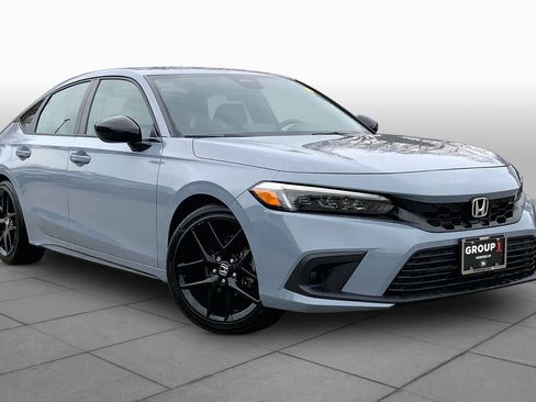 Used 2023 Honda Civic Sport image 3
