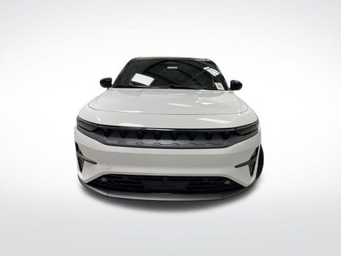 Used 2024 Jeep Wagoneer Launch Edition image 12