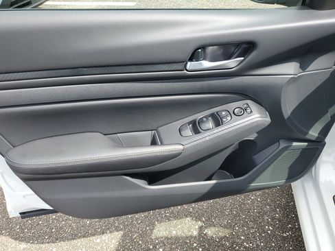 New 2025 Nissan Altima 2.5 SV w/ SV Special Edition Package image 14