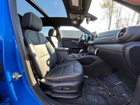 Certified 2025 Chevrolet Blazer Premier w/ Driver Confidence II Package image 23