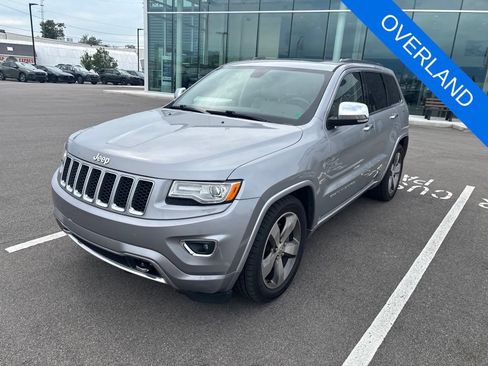 Used 2015 Jeep Grand Cherokee Overland AWD/4WD image 3