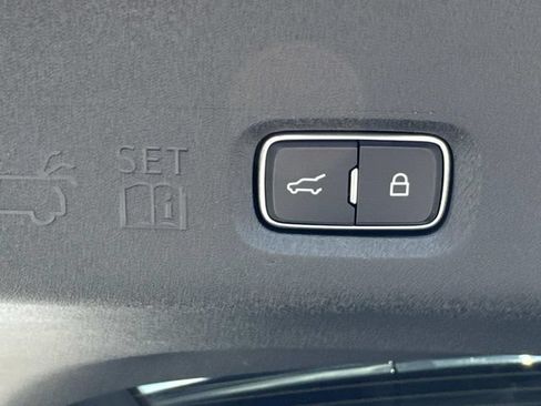 Certified 2026 Lincoln Navigator Reserve AWD/4WD image 16