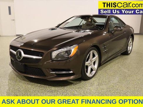 Used 2016 Mercedes-Benz SL 550 image 3