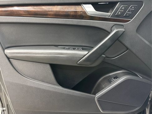 Used 2019 Audi Q5 2.0T Premium Plus w/ Premium Plus Package AWD/4WD image 23