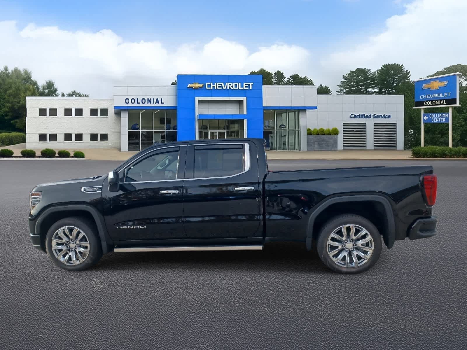 Used 2026 GMC Sierra 1500 Denali w/ Denali Reserve Package AWD/4WD image 6