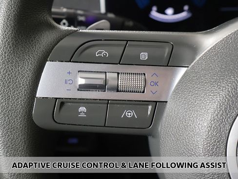 Used 2025 Hyundai Sonata SEL image 3