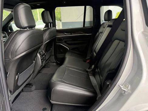 New 2026 Jeep Grand Cherokee Limited AWD/4WD image 22