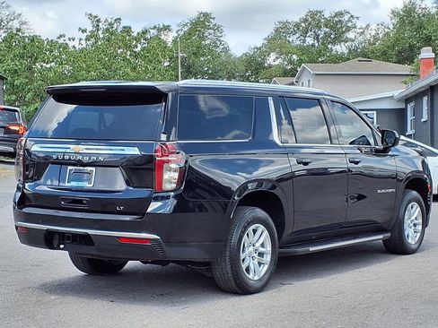 Used 2022 Chevrolet Suburban LT RWD image 7