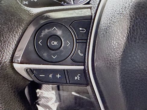 Used 2021 Toyota Camry LE FWD image 14