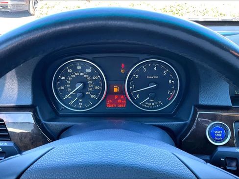 Used 2011 BMW 328i xDrive Sedan image 24