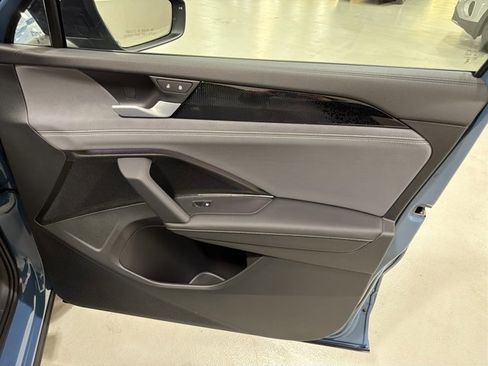 New 2026 Volkswagen Tiguan SE R-Line AWD/4WD image 38