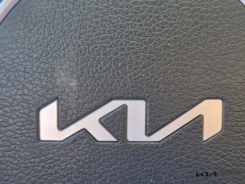 Certified 2024 Kia Sportage EX image 30