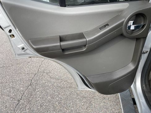 Used 2010 Nissan Xterra S image 19