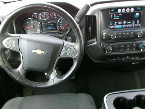 Used 2018 Chevrolet Silverado 1500 LT image 11