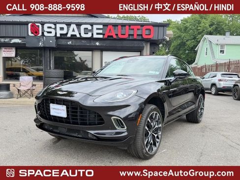 Used 2021 Aston Martin DBX AWD/4WD image 1