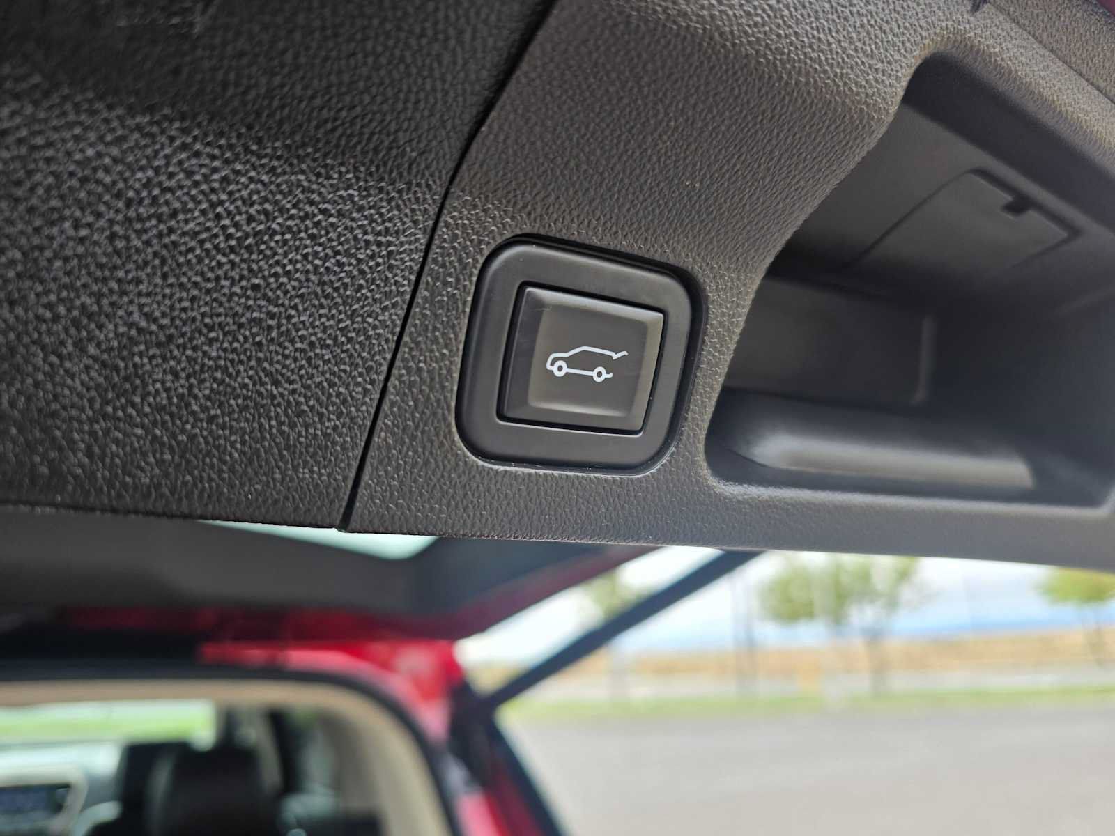 Used 2023 GMC Acadia Denali FWD image 16
