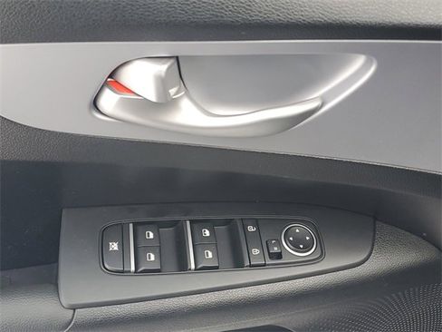 Certified 2024 Kia Forte LXS w/ LXS Technology Package image 13
