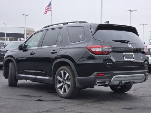 Used 2025 Honda Pilot Elite image 25