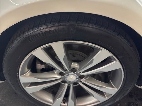 Used 2015 Mercedes-Benz S 550 Sedan image 30